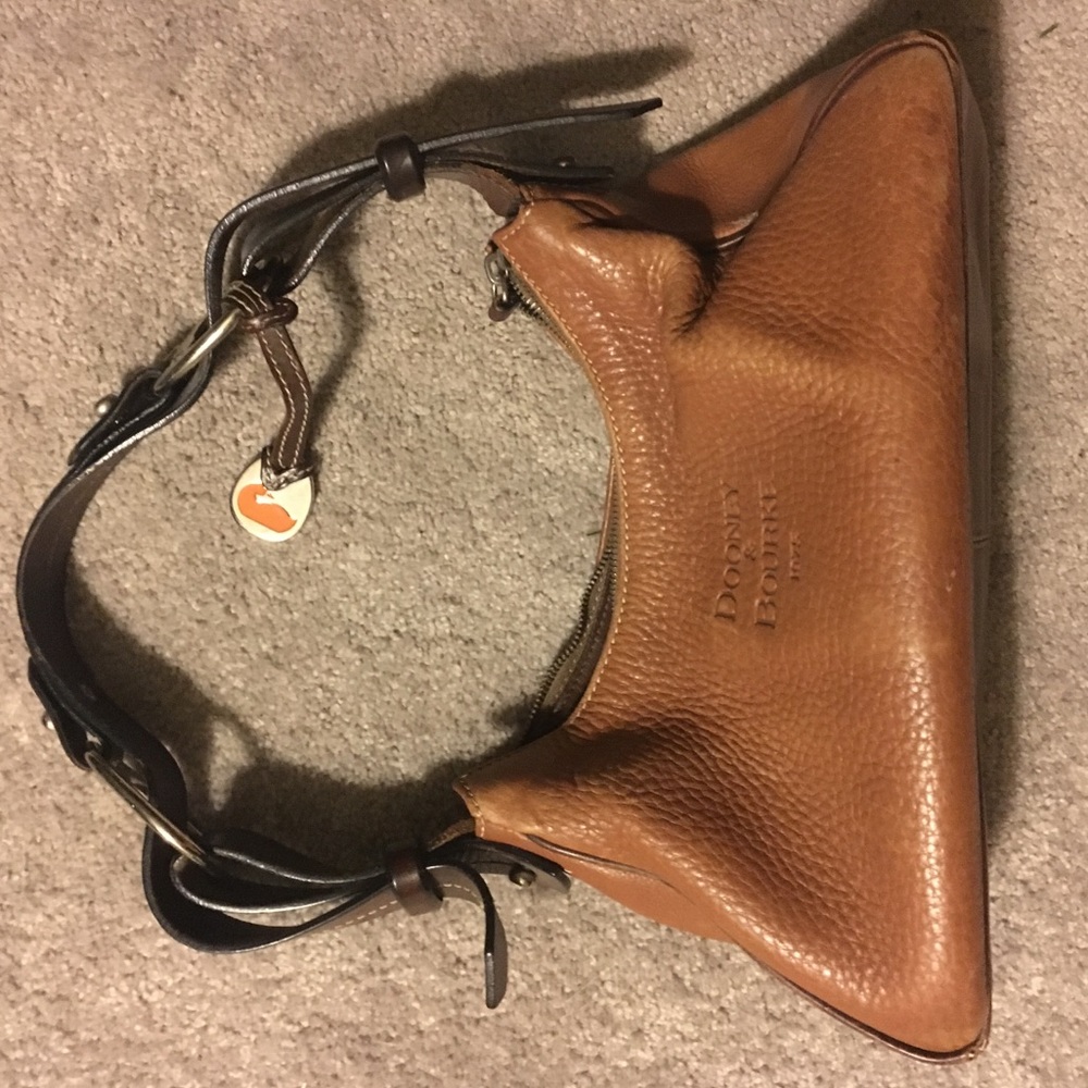 Vintage Dooney and Bourke purse.
